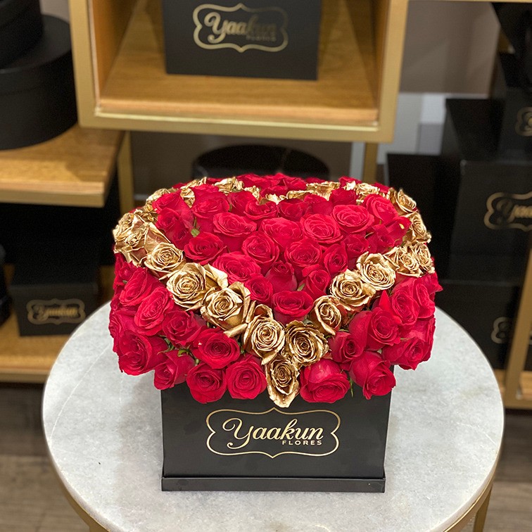 120 rosas rojas botón en caja negra yaakun red & golden love