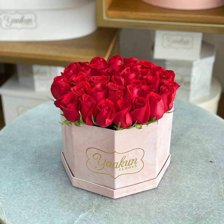 Caja octagonal rosita amor mío botón salido