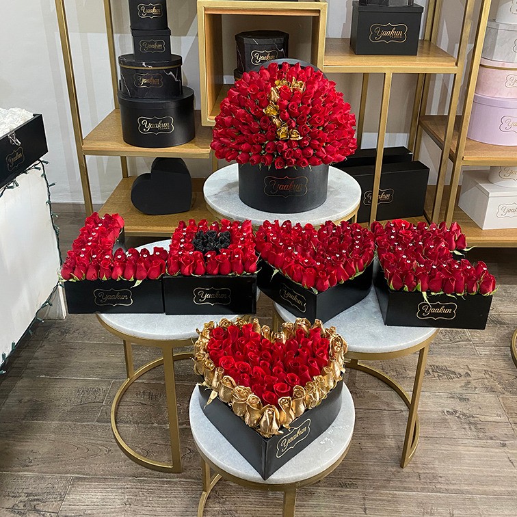 Juego de 6 cajas de rosas love