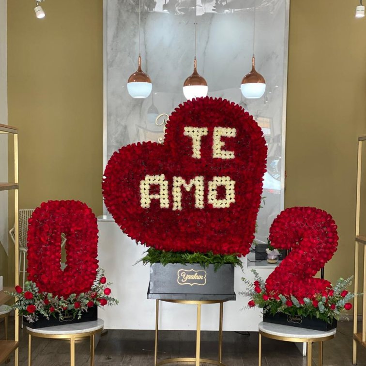PAQUETE CORAZON DE 1000 TE AMO