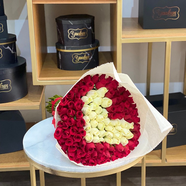 Ramo de 100 rosas corazón blanco mi corazón es tuyo